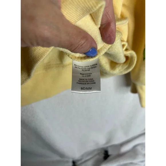 Strawberry Shortcake Graphic Crewneck Sweatshirt Yellow Sleeve Print Womens MD - Picture 5 of 8